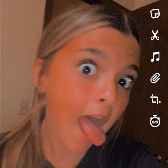 Meet your Posher, Leighton - Picture 1 of 1